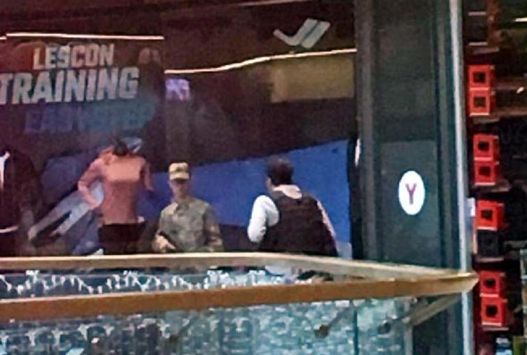 Τουρκία: Στρατιώτης εισέβαλε σε εμπορικό κέντρο και κρατούσε ομήρους