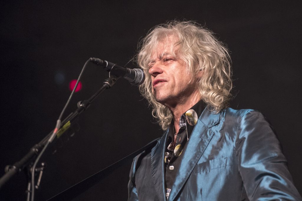 Προειδοποιούν τη Μέι για το Brexit