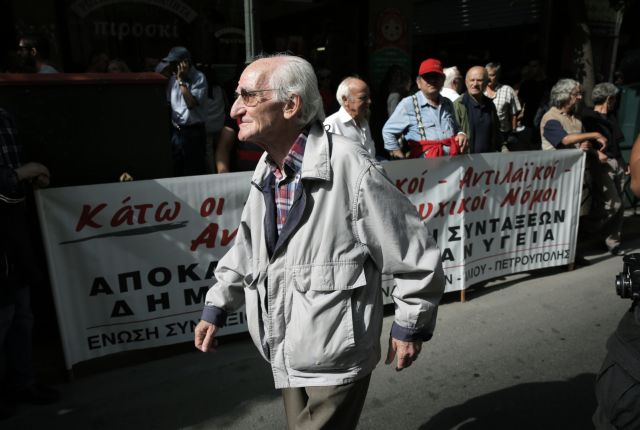 Βλακεία ή συμφέρον;