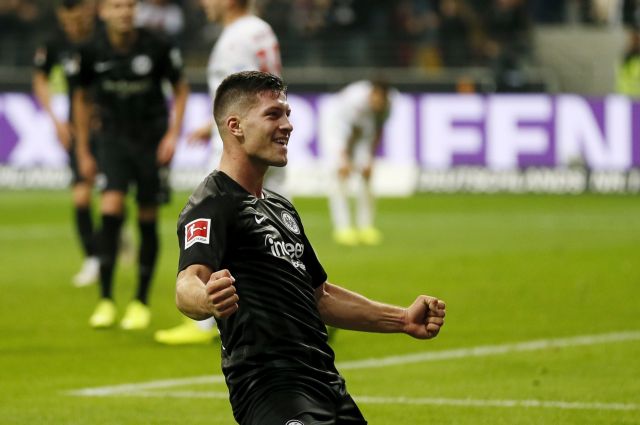 Λούκα Γιόβιτς πέντε αστέρων