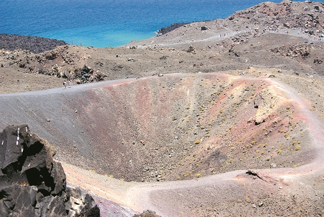 «Θα είναι αργά όταν ξυπνήσουν τα ηφαίστεια»