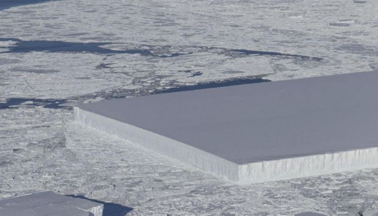 Η NASA βρήκε ένα σχεδόν τέλειο γεωμετρικό παγόβουνο! | tanea.gr