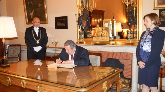 Φρεγάτες και Μιράζ στην ατζέντα Καμμένου στο Παρίσι