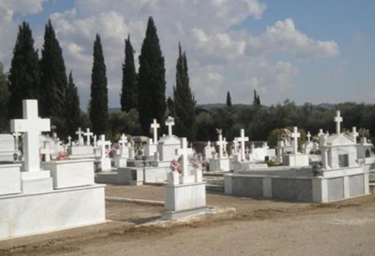 Ζήτησαν χρέη από φορολογούμενο που είχε πεθάνει πριν από 30 χρόνια - «Πηγαίνετε στο Νεκροταφείο» | tanea.gr