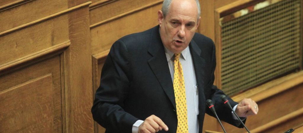 Αγριος καυγάς στη Βουλή μεταξύ Τέρενς Κουίκ και Αλέξανδρου Τριανταφυλλίδη