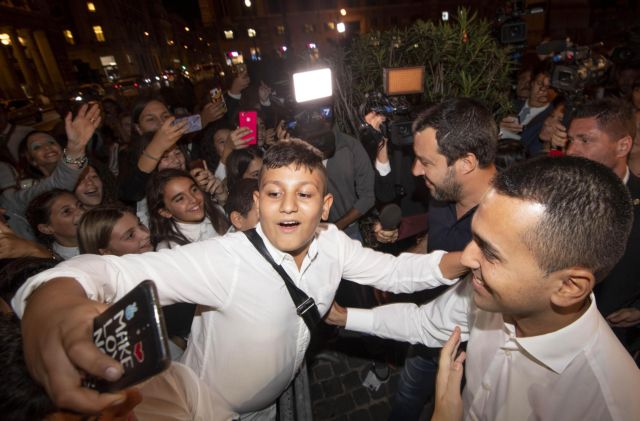 Τραβάνε το σχοινί Σαλβίνι και Ντι Μάιο παρά τις προειδοποιήσεις