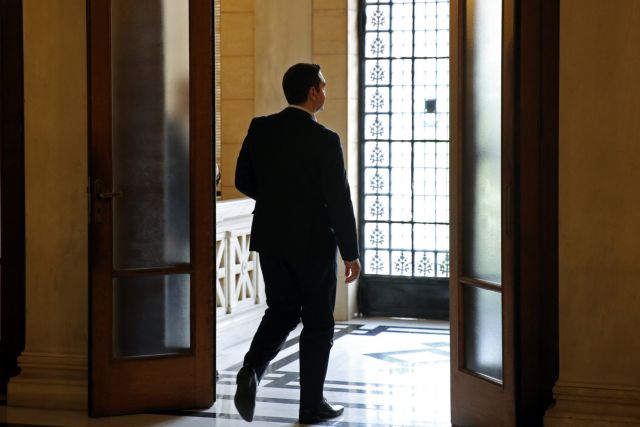 Μαξίμου: «Γελοία» η στάση της ΝΔ για τη συνάντηση Σπυράκη – Ζάεφ