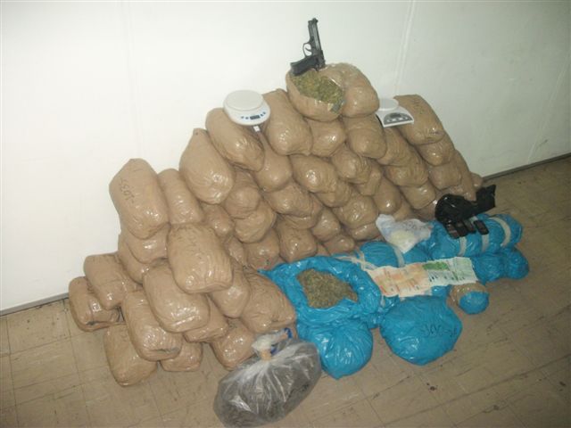 Εξαρθρώθηκε σπείρα που διακινούσε ναρκωτικά σε Κόρινθο και Αττική