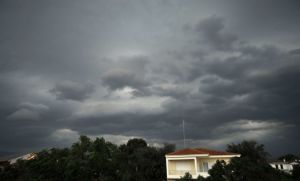 Καιρός : Mικρή άνοδος της θερμοκρασίας με νεφώσεις