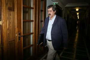 Θύελλα προκαλεί (ξανά) ο «δεσμοφύλακας» Πολάκης