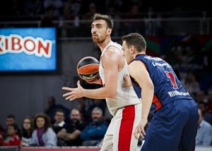 Μπασκόνια – Ολυμπιακός  : 80-85