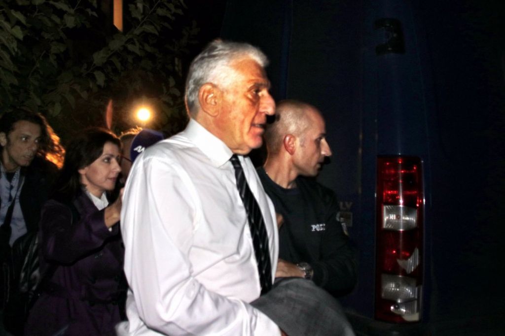 Γιάννος Παπαντωνίου : Τι συμβαίνει με τη μεταφορά χρημάτων σε δεσμίδες στο εξωτερικό