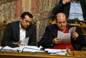 Κυβέρνηση… χίλια κομμάτια – Γκρίνιες στον ΣΥΡΙΖΑ για τον Ν. Παππά