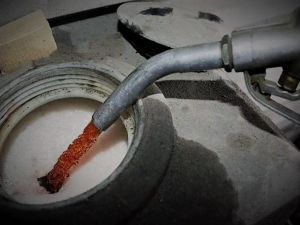 Φόβοι για έκρηξη στις τιμές του πετρελαίου διεθνώς – Αγωνία στην Ελλάδα