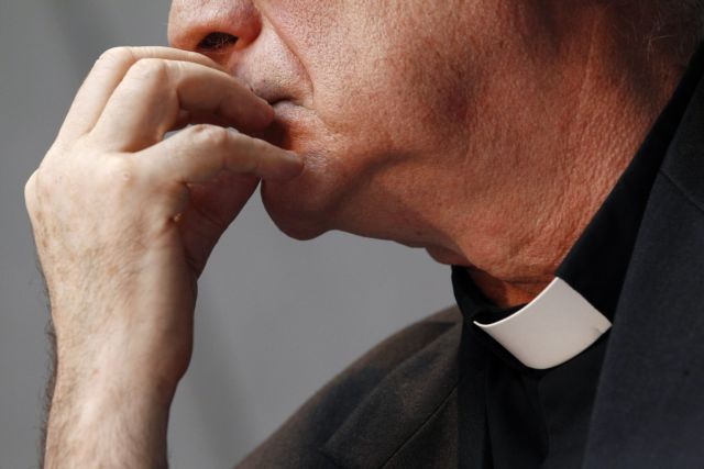 Eρευνα για τις σεξουαλικές κακοποιήσεις από καθολικούς ιερείς