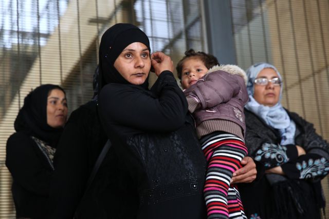 Eφυγαν οι πρώτοι 177 πρόσφυγες για οικογενειακή επανένωση στη Γερμανία