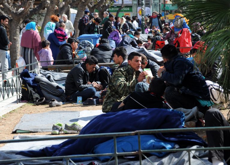 «Πάρτι» χιλιάδων προσλήψεων με αφορμή το Προσφυγικό | tanea.gr «Πάρτι» χιλιάδων προσλήψεων με αφορμή το Προσφυγικό | tanea.gr