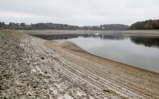 Στο χαμηλότερο σημείο της ιστορίας η στάθμη του Ρήνου