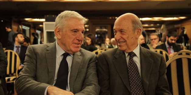 Στοχοποίηση Σημίτη μέσω… Παπαντωνίου