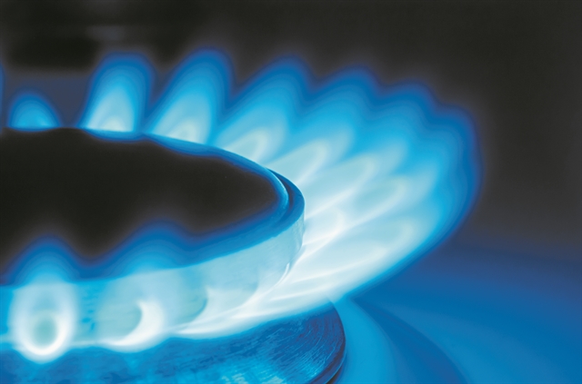 Αισθητή μείωση κόστους σε σπίτια και επιχειρήσεις