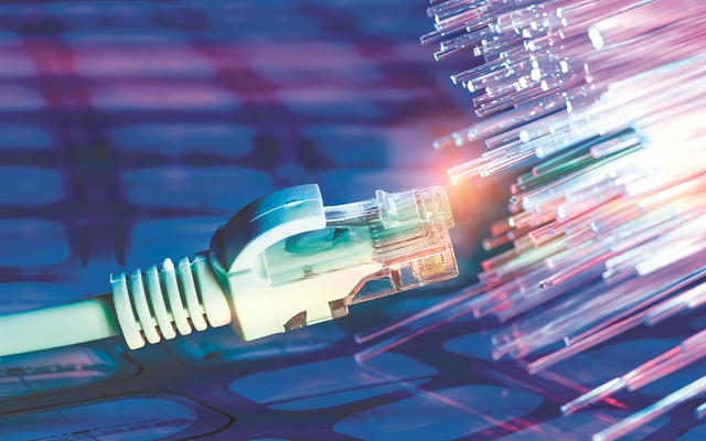 Οι οπτικές ίνες μέχρι το σπίτι απογειώνουν τις ταχύτητες