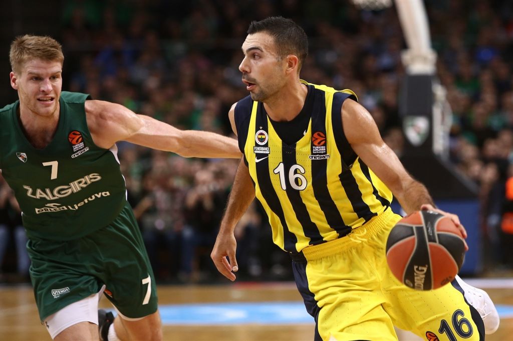 Ευρωλίγκα : Σούπερ Σλούκας στη νίκη της Φενέρ στο Κάουνας