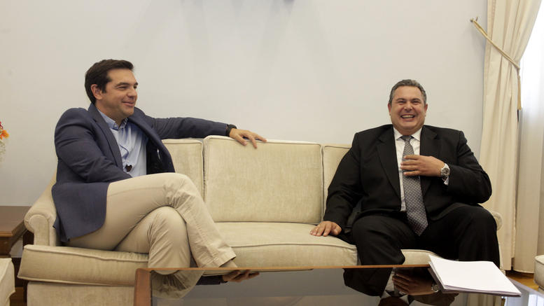 Reuters : Αβεβαιότητα στην Ελλάδα από τις απειλές του Πάνου Καμμένου