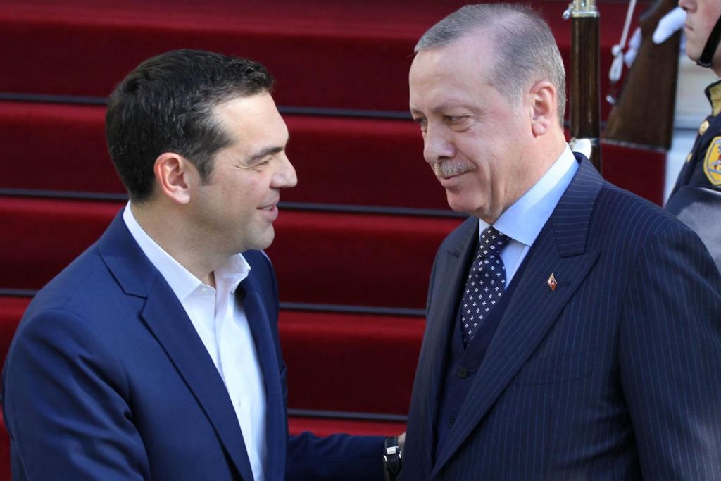 Εμπρηστικά τα τουρκικά ΜΜΕ για την «υπαναχώρηση» Τσίπρα