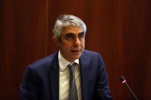 Τι συμβαίνει με τον εξάδελφο του Αλέξη Τσίπρα και τον Νίκο Κοτζιά; Το ταξίδι που διέλυσε τη σχέση τους