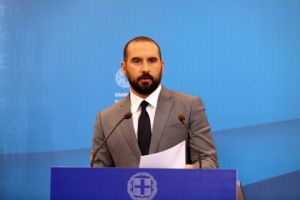 Τζανακόπουλος: Επιλέγουμε επέκταση της αιγιαλίτιδας ζώνης