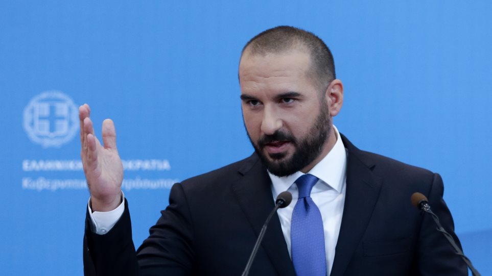 Μαθήματα αντιδημοκρατικής συμπεριφοράς από τον Δημήτρη Τζανακόπουλο