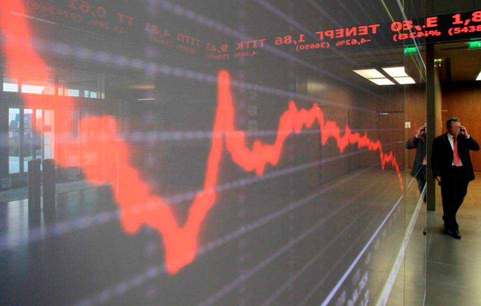 Νέα βουτιά στο Χρηματιστήριο – Ο πανικός της κυβέρνησης ρίχνει την αγορά