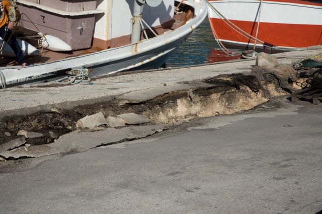Ελεγχοι στο λιμάνι της Ζακύνθου μετά τον ισχυρό σεισμό