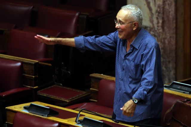 Ζουράρις «αδειάζει» Καμμένο: «Ανεδαφική η πρόταση για το Μακεδονικό