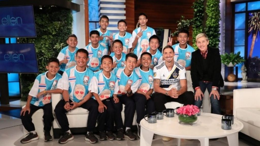 Η έκπληξη Ιμπραΐμοβιτς στα παιδιά που διασώθηκαν στην Ταϊλάνδη (vid)