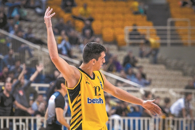 Οι μπούκες και ο Νικ