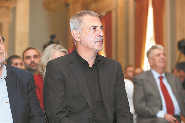 Πιέσεις για δημοτικό κολυμβητήριο