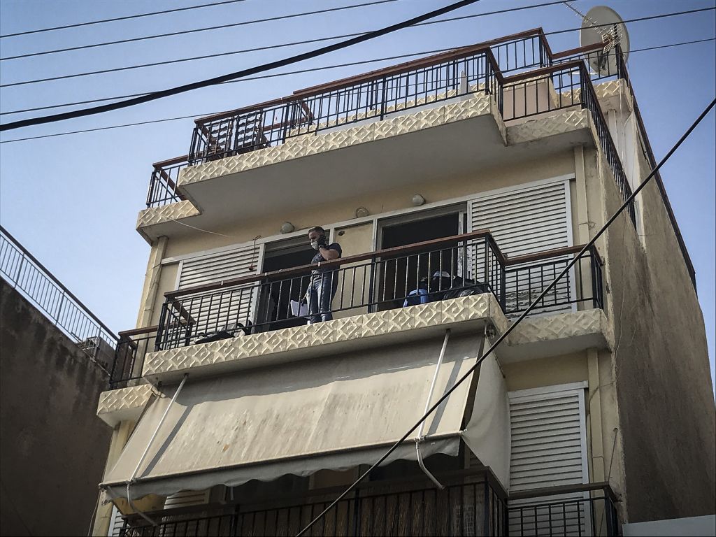 Πακιστανούς λαθρέμπορους έκλεβε ο δεμένος αστυνομικός