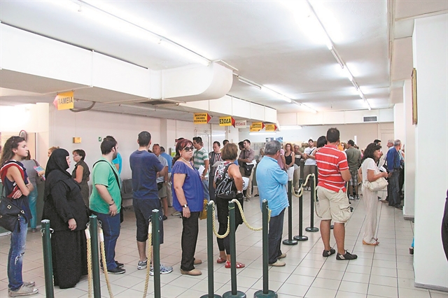 Καμπανάκι: τα υπερπλεονάσματα στράγγισαν τους φορολογουμένους