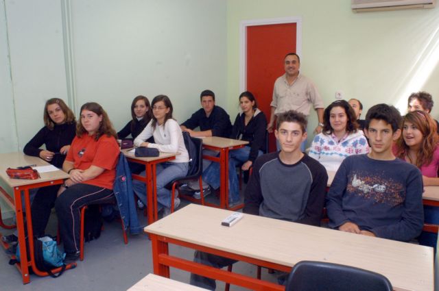 Υποτροφίες σε μαθητές Λυκείου με καταγωγή από την Κωνσταντινούπολη