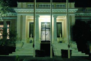 Μαξίμου κατά Μητσοτάκη: Διαφωνεί με τη Συμφωνία για να σώσει τη ΝΔ