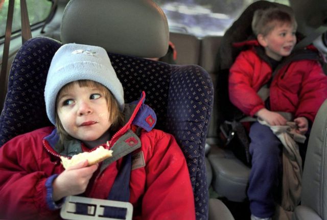 Νέα καμπάνια για την ανάγκη χρήση ζώνης ασφαλείας και στο πίσω κάθισμα