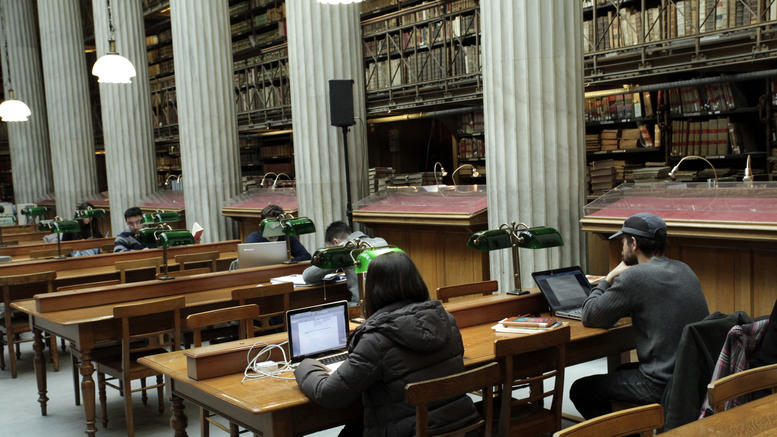 Προβάσιμοι πιλοτικά 2.500 τίτλοι της Εθνικής Βιβλιοθήκης