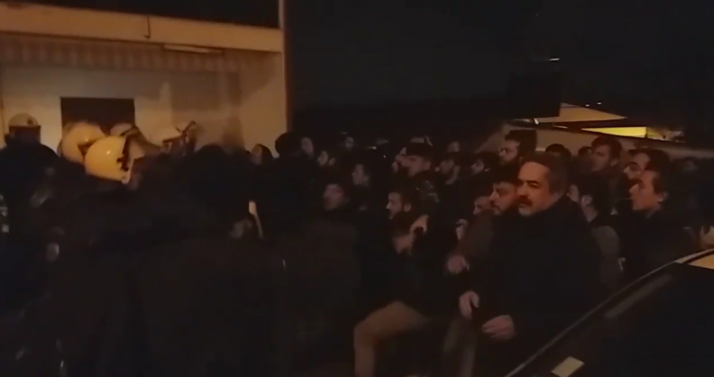 Χημικά σε εκδήλωση που θα συμμετείχε ο Γαβρόγλου