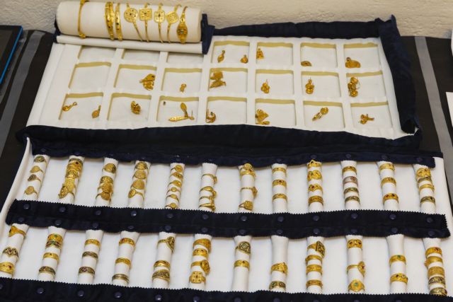 Λαθρεμπορία χρυσού : Ελεύθεροι εννέα κατηγορούμενοι