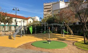 Έτοιμες 16 ακόμη παιδικές χαρές σε 11 γειτονιές της πόλης