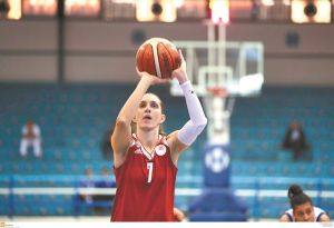 Διεύρυνε το ασύλληπτο σερί