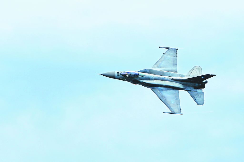 Με «καπέλο» η αναβάθμιση των F-16