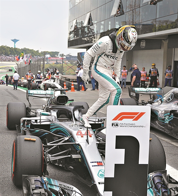 Βαρύ διπλό πένθος στο αθλητικό ρεπορτάζ