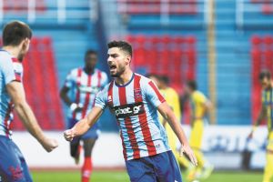 «Βρήκε» τη νίκη, έχασε τον Κόρμπο